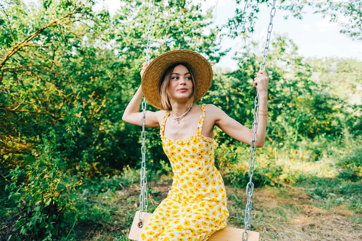 Güneşin Işıltısı Sarı Renk Nasıl Kombinlenir?