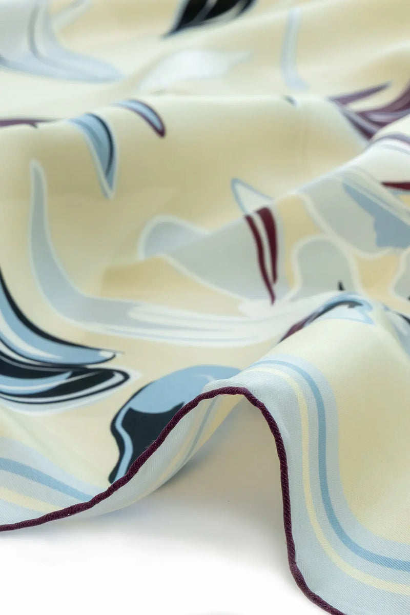 Açık Mavi Ekru Floral Desenli İpek Eşarp  Mısırlı 1951