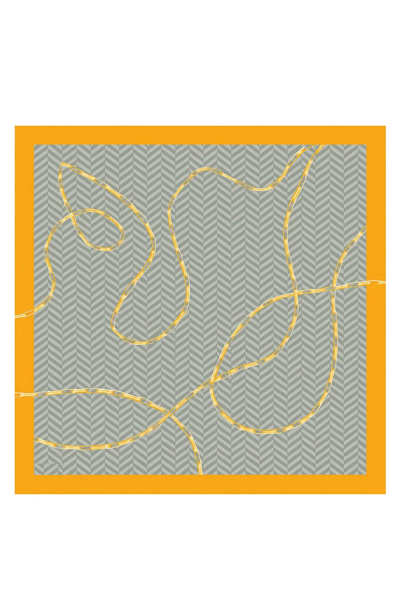 Gri Şeftali Zincir Motifli İpek Eşarp  Mısırlı 1951