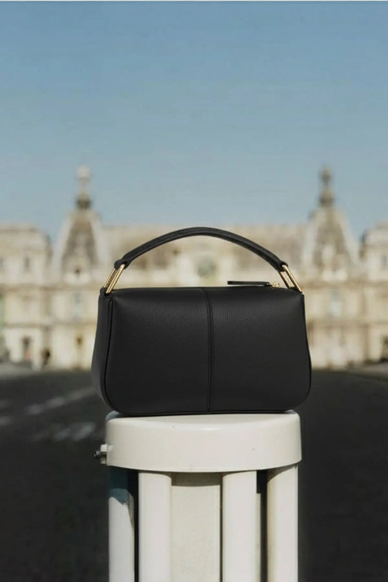 Siyah Uzun Omuz Askılı Kadın Çanta  Mısırlı 1951