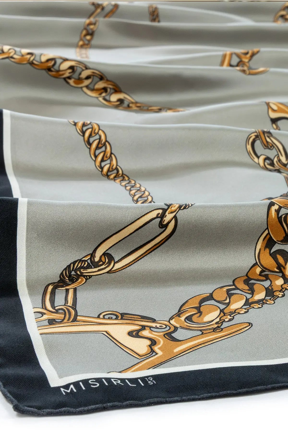 Gri Zincir Motifli İpek Şal  Mısırlı 1951