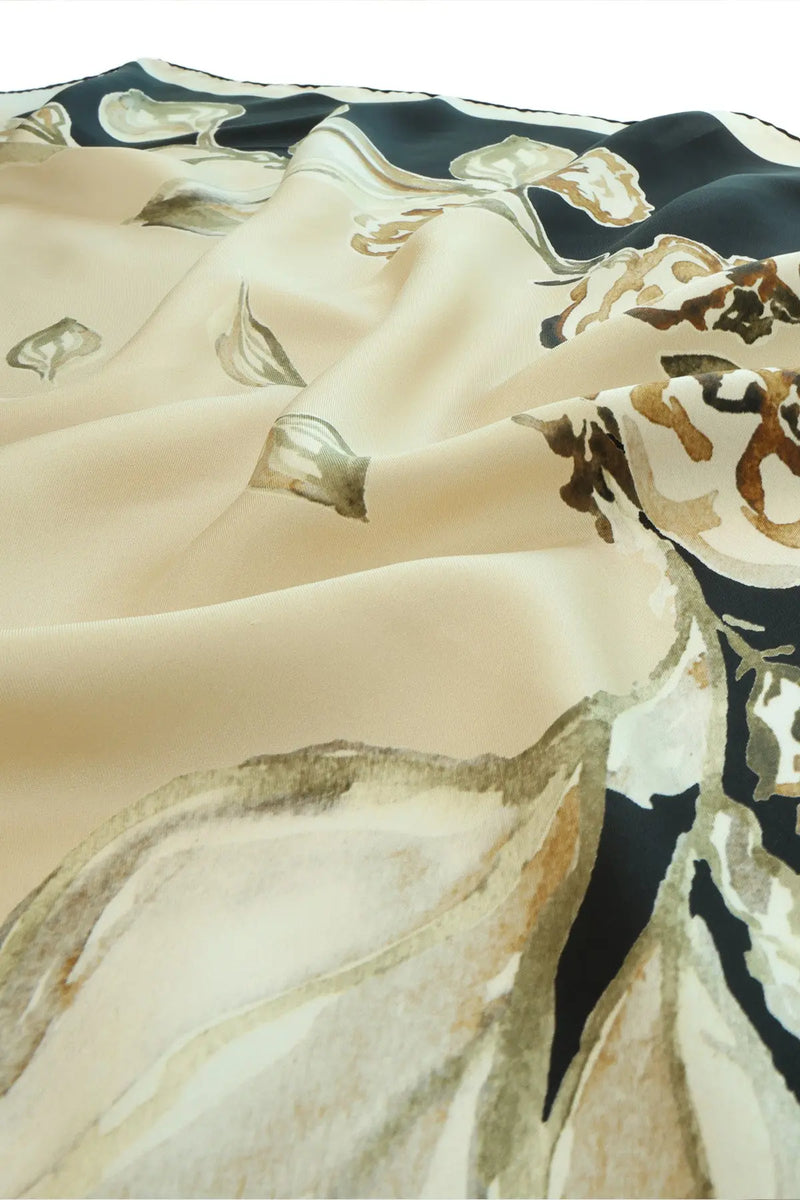 Açık Camel Siyah Yaprak Desenli İpek Eşarp  Mısırlı 1951