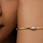 Gold Zirkon Taş Detaylı Bileklik  Mısırlı 1951