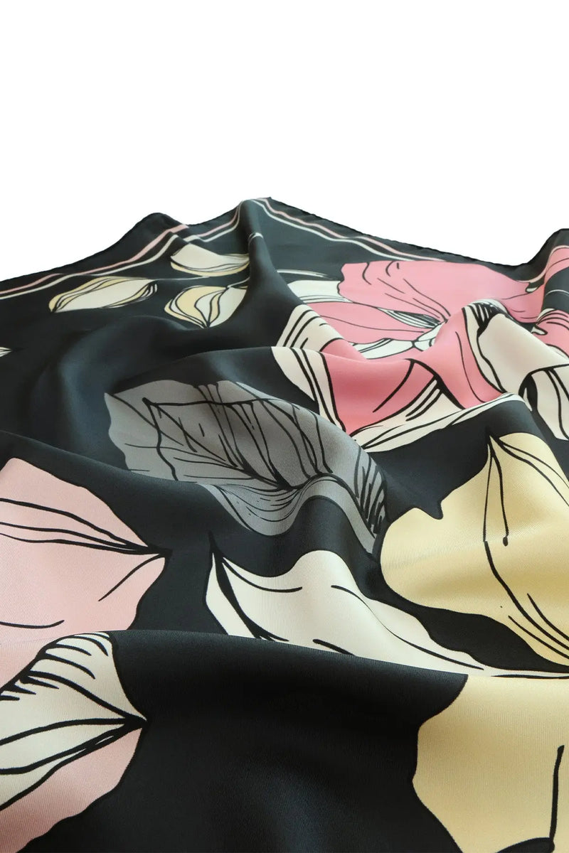 Siyah İri Çiçek Baskılı İpek Eşarp  Mısırlı 1951