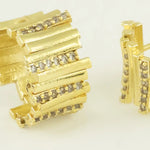 Gold Taş Detaylı Asimetrik Halka Küpe  Mısırlı 1951