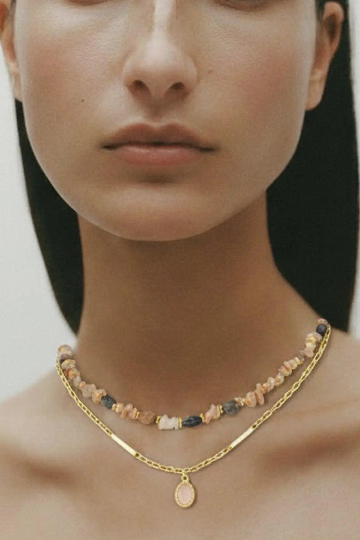 Multicolor Gold Zincirli Doğal Taş Kolye  Mısırlı 1951