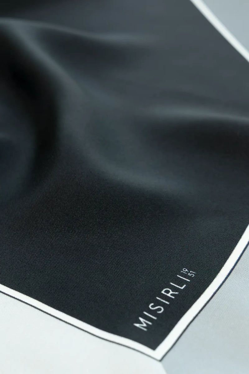 Gri Siyah Renk Bloklu İpek Eşarp  Mısırlı 1951