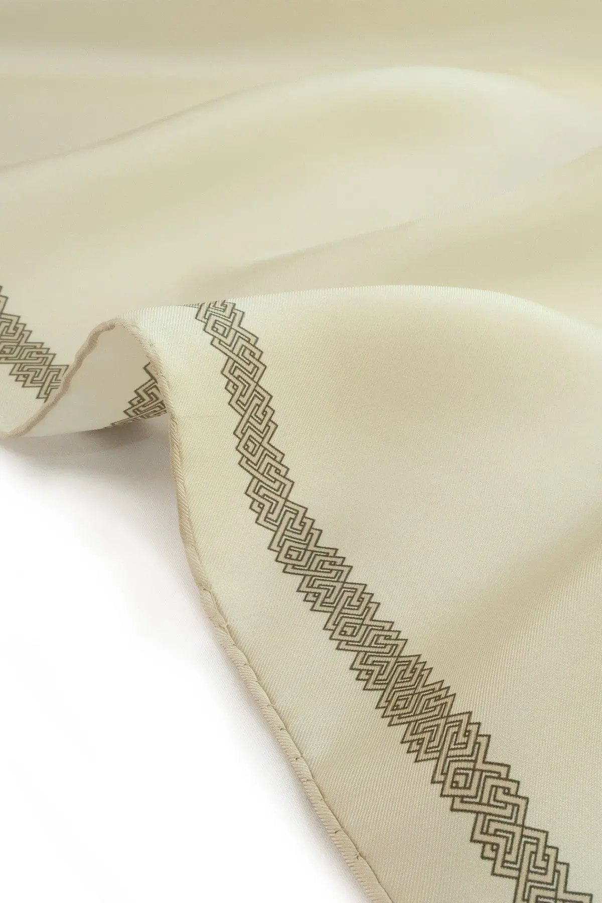 Taş Kenarı Geometrik Desenli İpek Eşarp  Mısırlı 1951