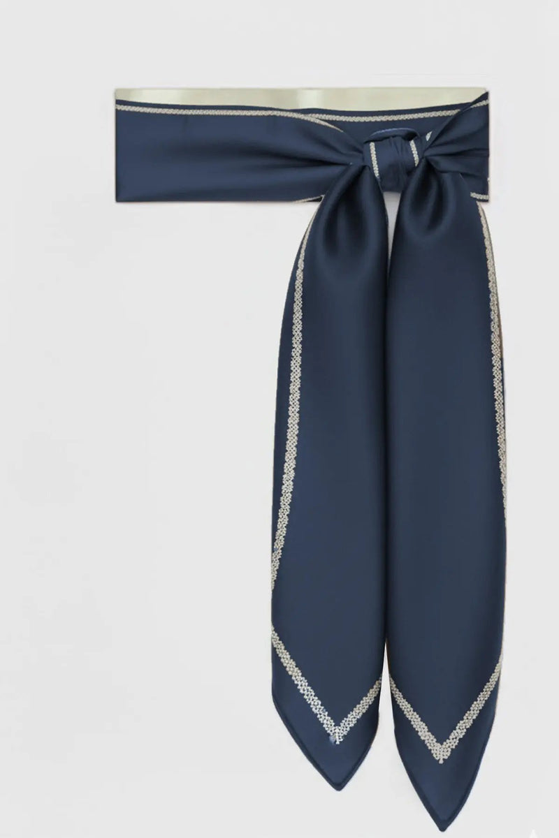 Lacivert Kenarı Geometrik Desenli İpek Eşarp  Mısırlı 1951