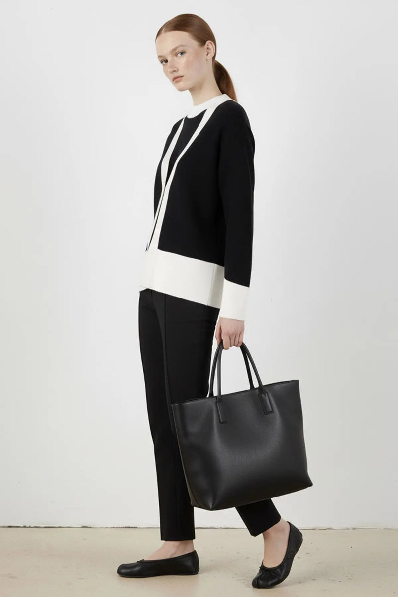 Siyah Beyaz Manşetli V Yaka Kadın Hırka  Mısırlı 1951