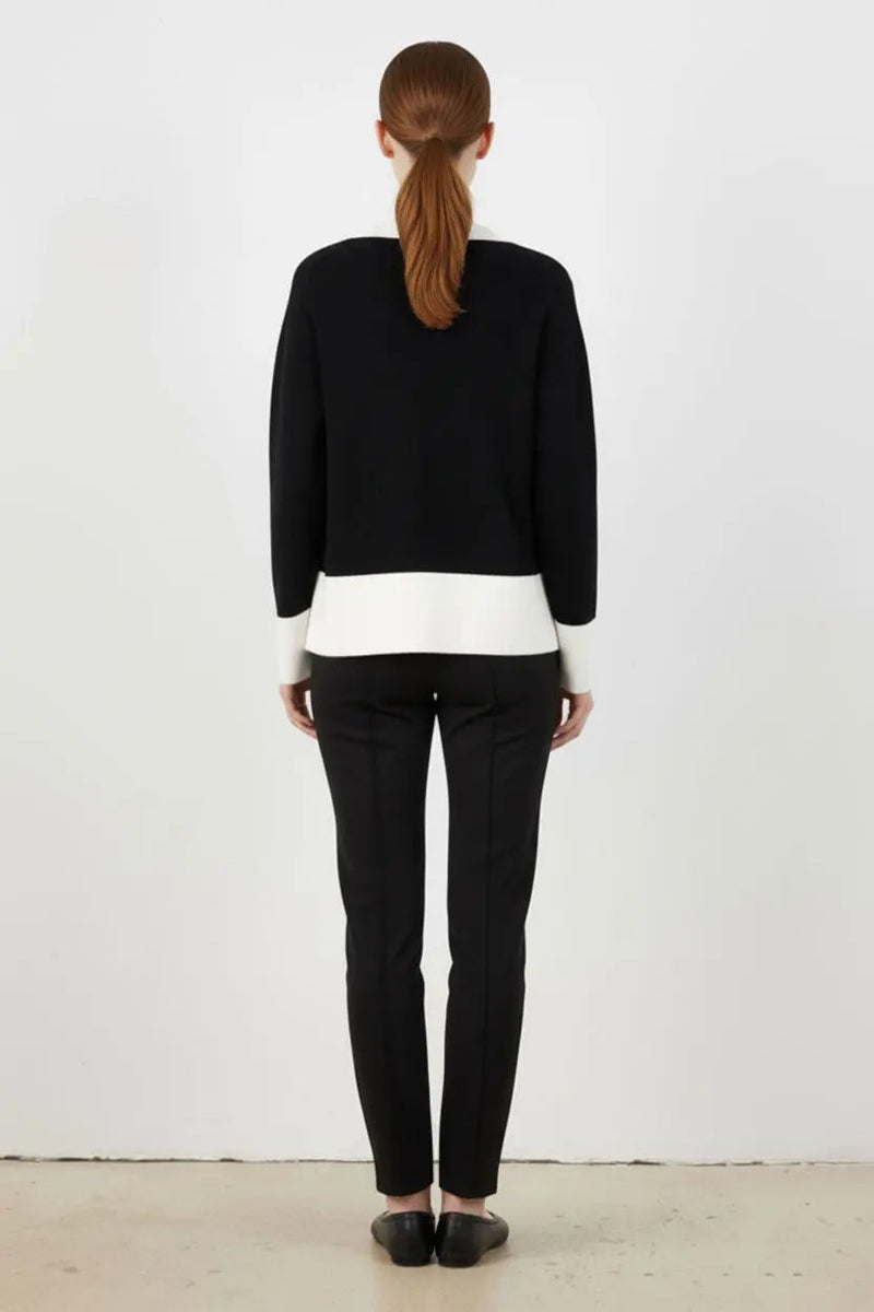 Siyah Beyaz Manşetli V Yaka Kadın Hırka  Mısırlı 1951