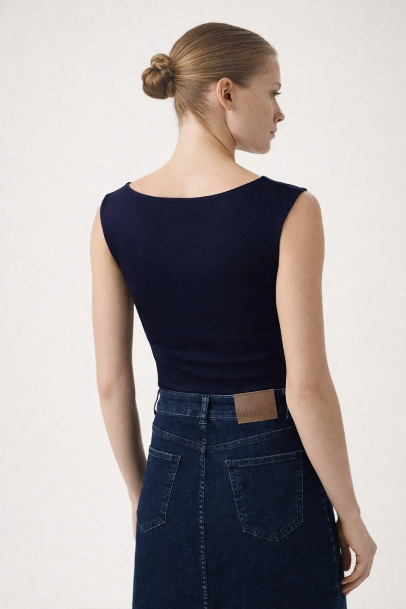 Lacivert Oval Yaka Kolsuz Bluz  Mısırlı 1951