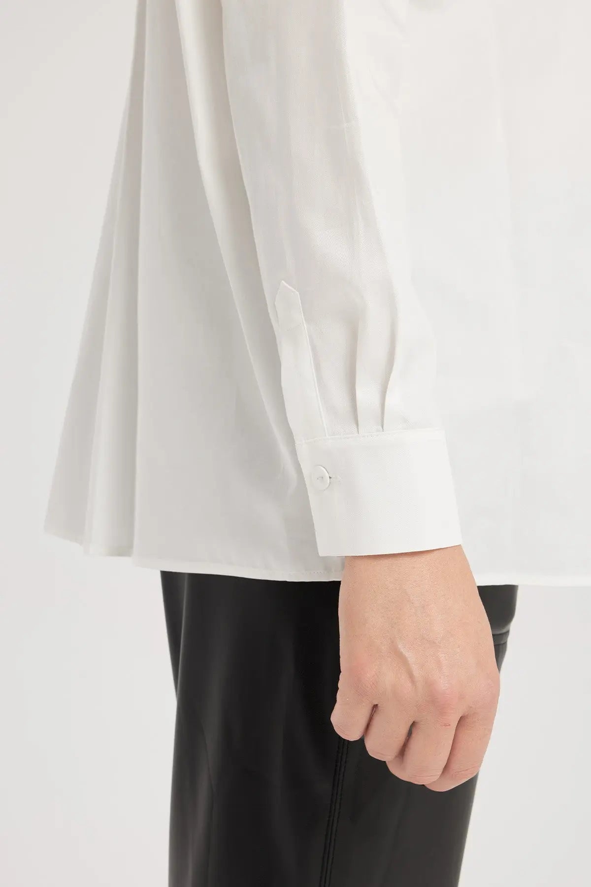 Ekru Cep Detaylı Kadın Gömlek  Mısırlı 1951