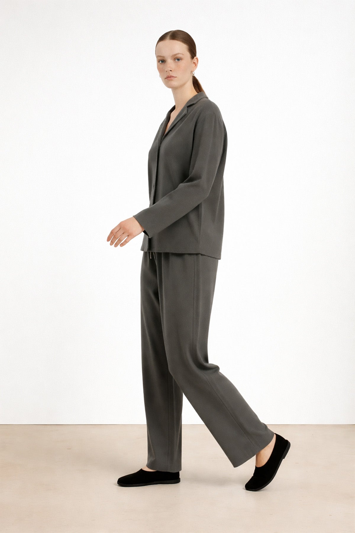 Koyu Gri Beli Bağcıklı Kadın Pantolon