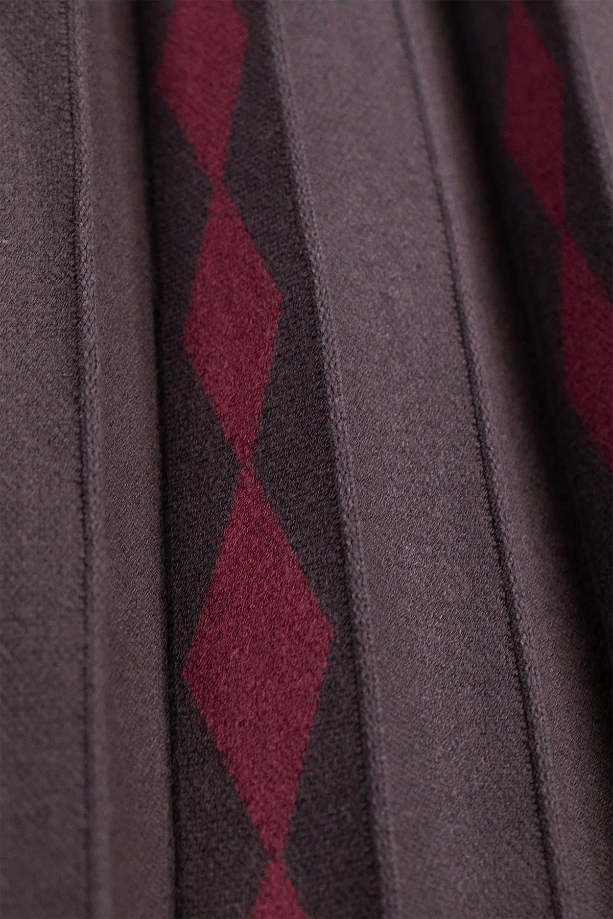 Acı Kahve Mürdüm Geometrik Desenli Pileli Etek - Mısırlı 1951