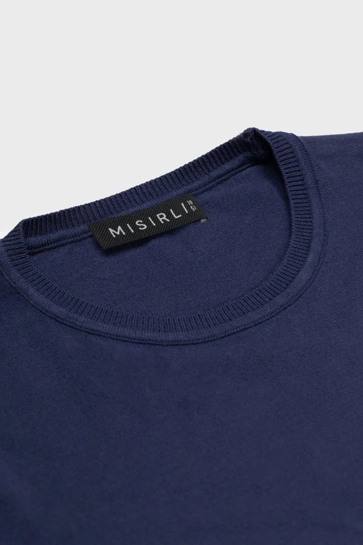 Lacivert Bisiklet Yaka Kadın Tişört  Mısırlı 1951