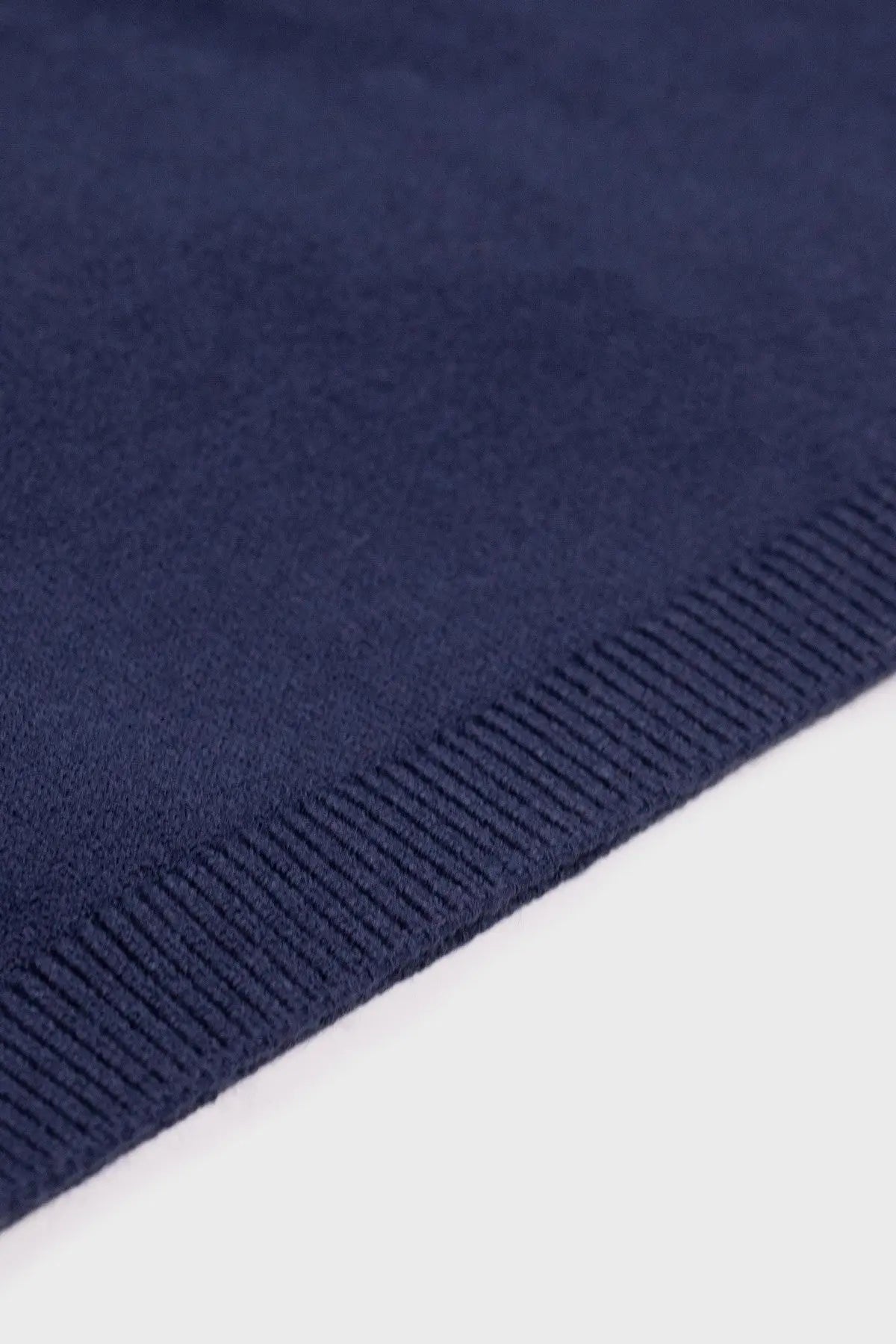 Lacivert Bisiklet Yaka Kadın Tişört  Mısırlı 1951