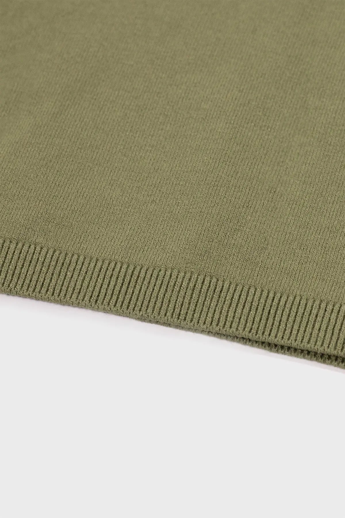 Yeşil V Yaka Kadın Tişört  Mısırlı 1951