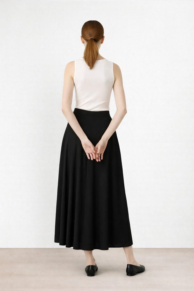 Siyah Pileli Kloş Midi Etek