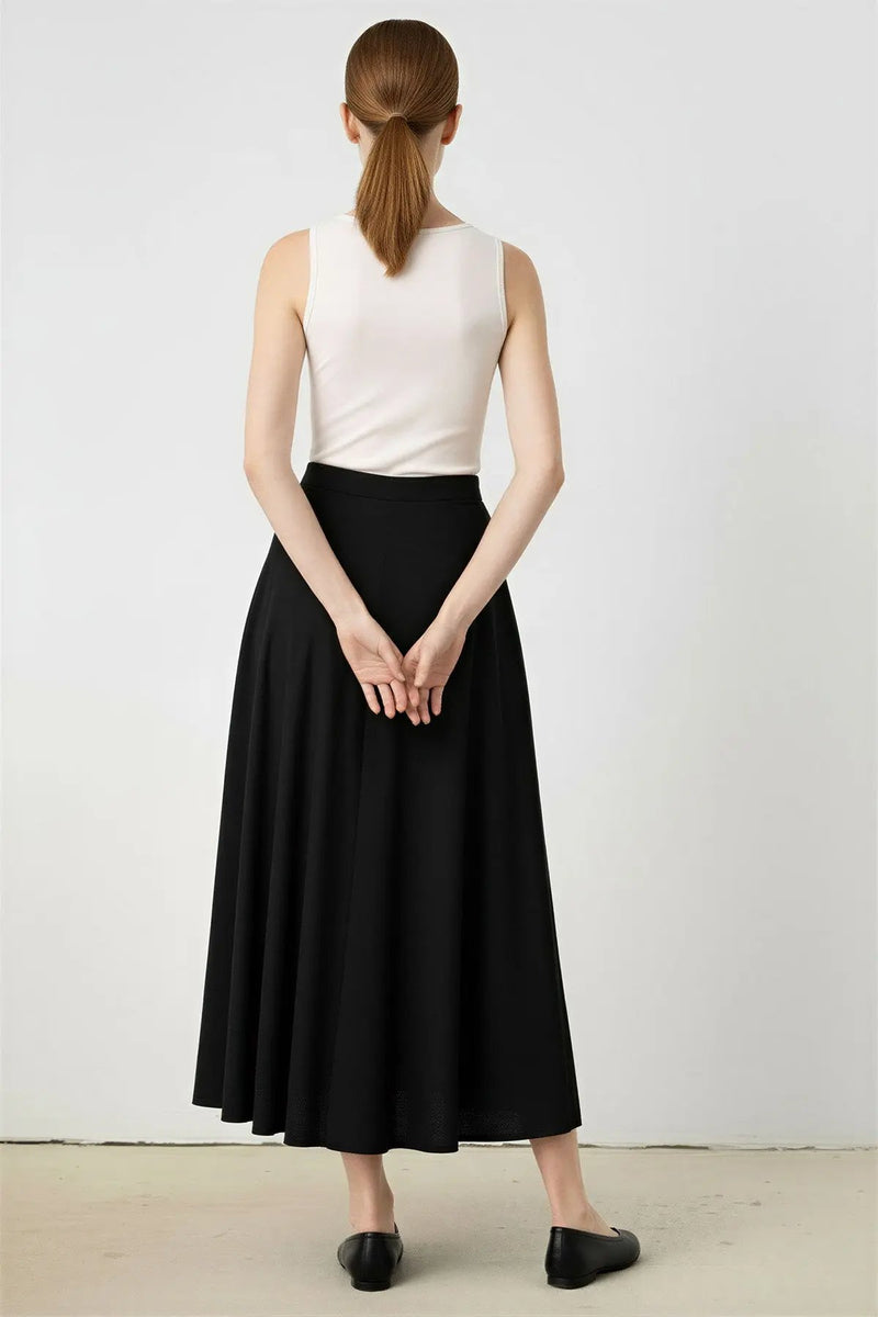 Siyah Pileli Kloş Midi Etek  Mısırlı 1951