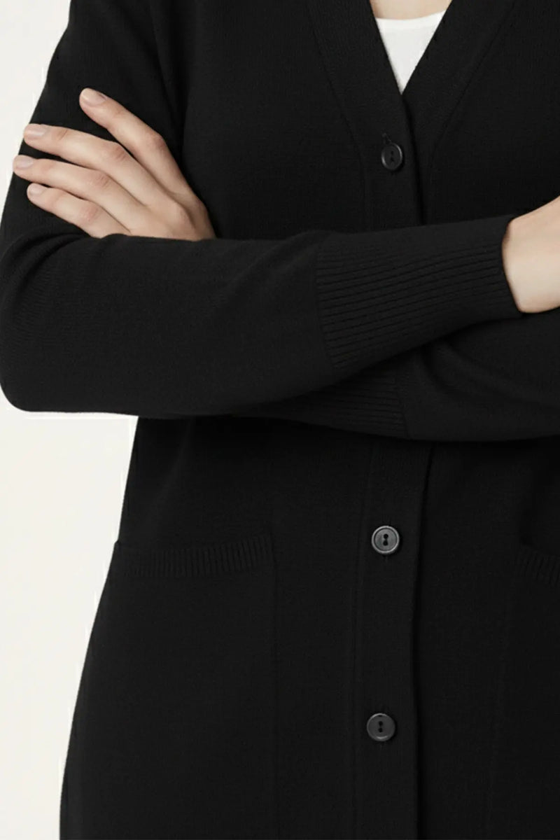 Siyah V Yaka Düğmeli Kadın Hırka  Mısırlı 1951