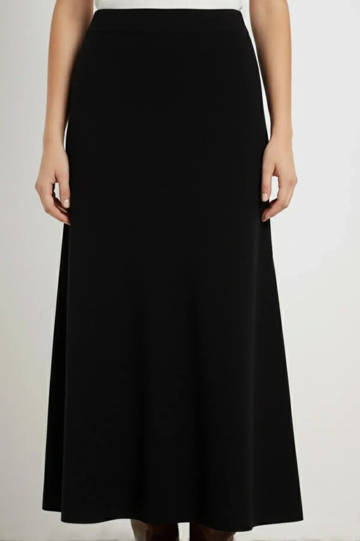 Siyah A Kesim Triko Uzun Etek - Mısırlı 1951