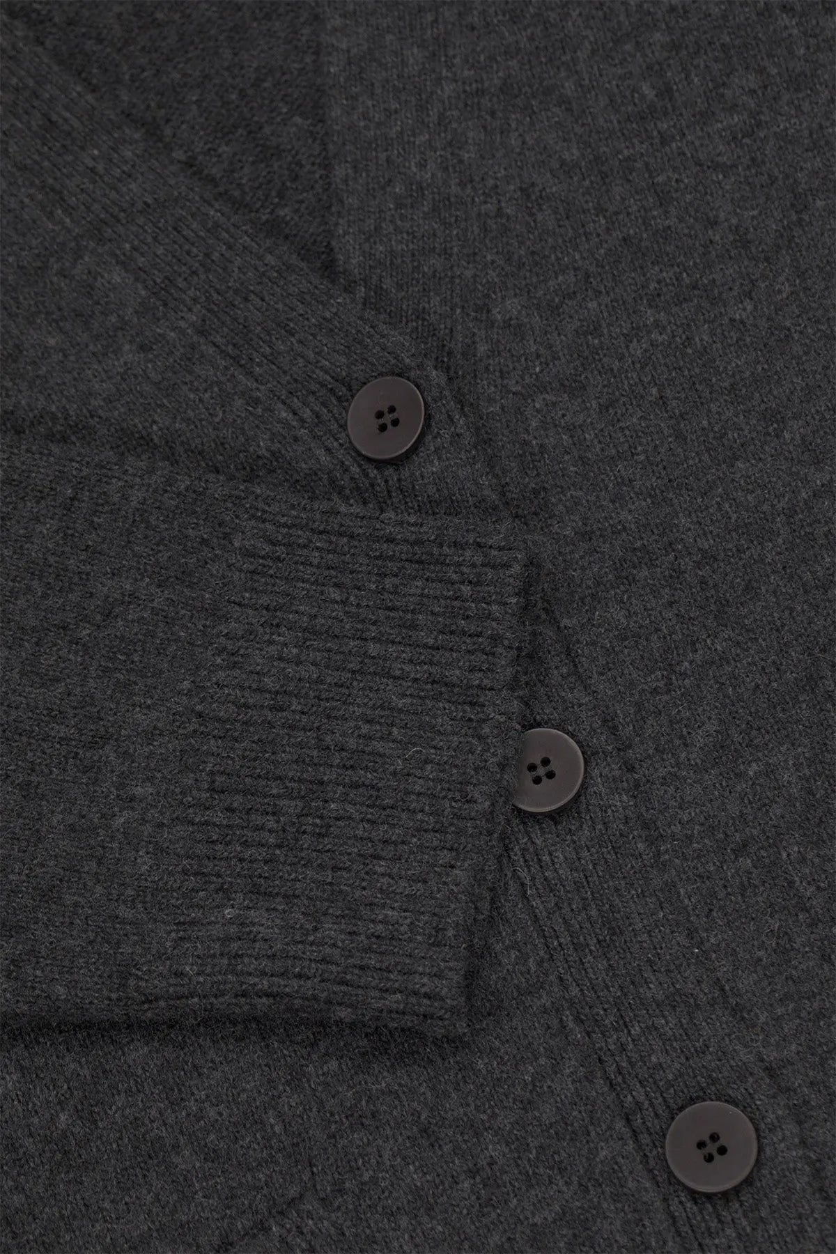 Koyu Gri Düğmeli Midi Kadın Hırka  Mısırlı 1951