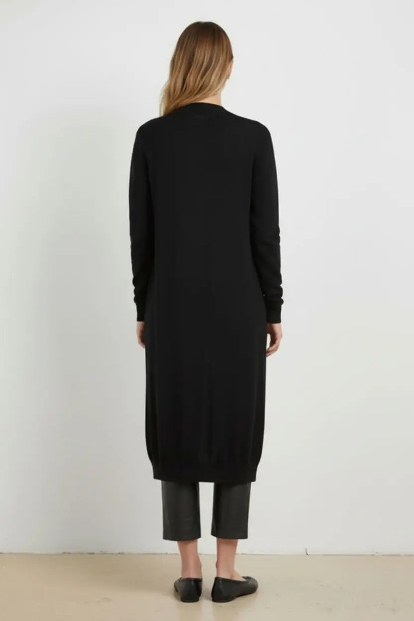 Siyah Boydan Düğmeli Uzun Kadın Hırka  Mısırlı 1951