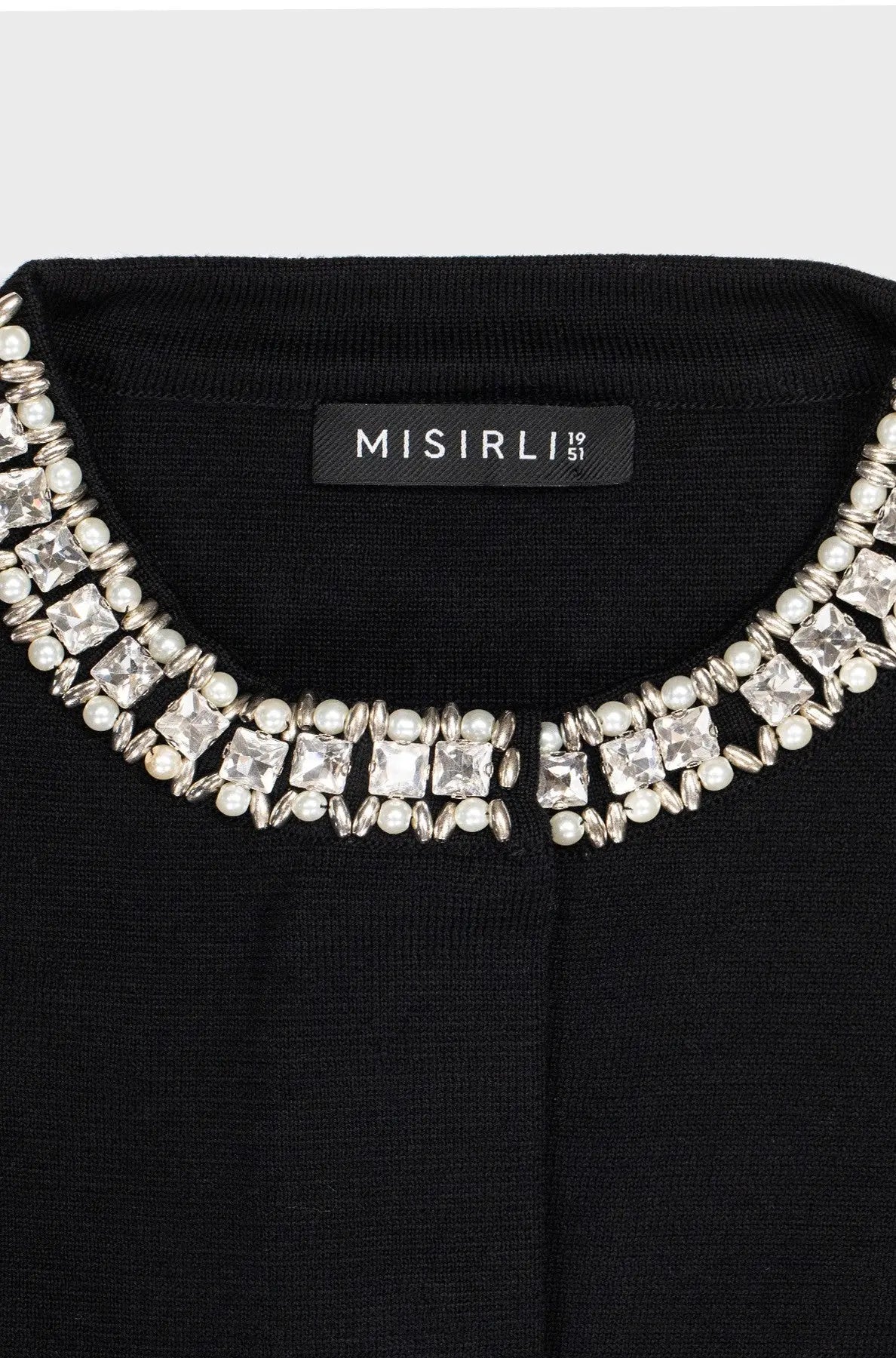 Siyah Yakası Taş İşlemeli Kadın Hırka  Mısırlı 1951