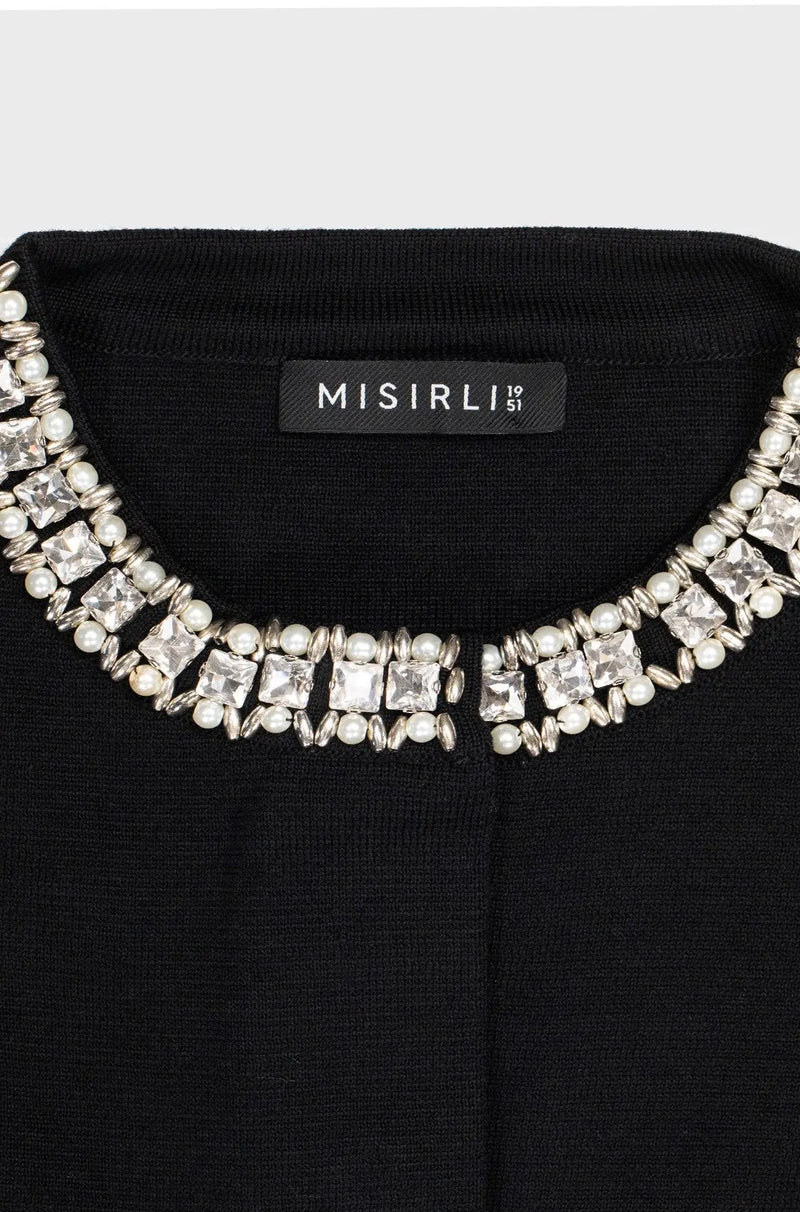 Siyah Yakası Taş İşlemeli Kadın Hırka