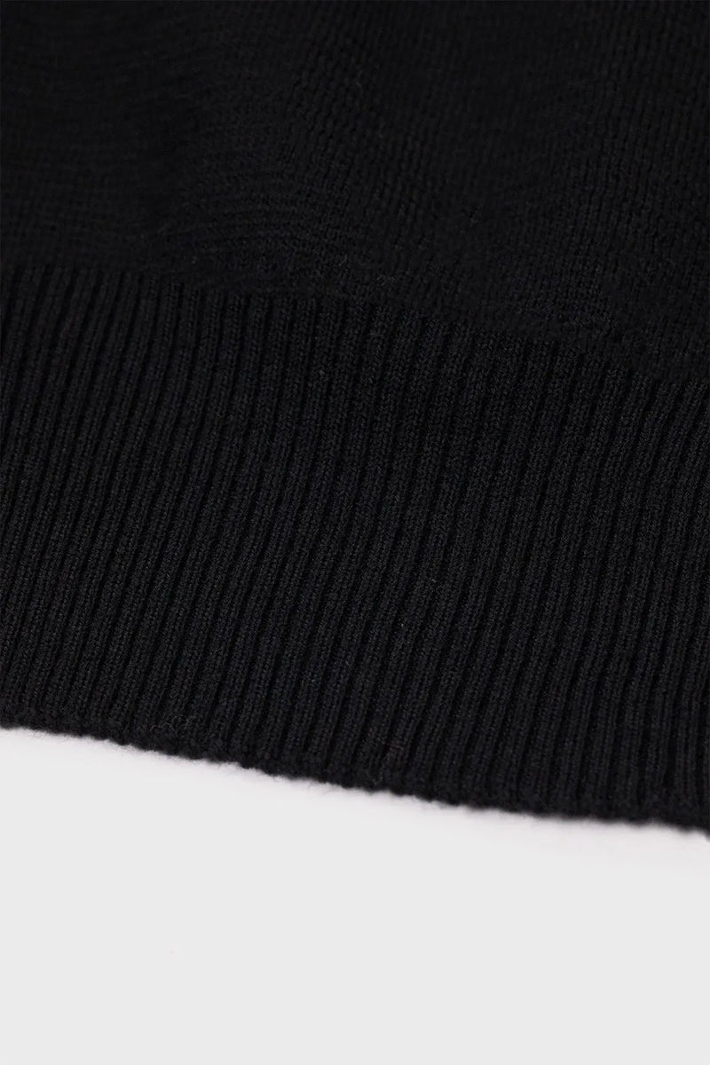 Siyah Yakası Taş İşlemeli Kadın Hırka