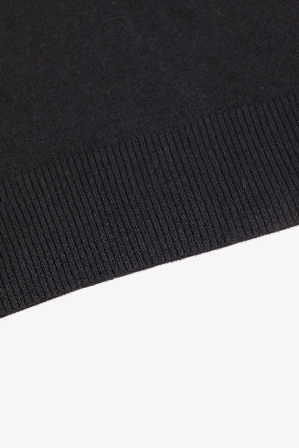 Siyah Yarım Boğazlı Kısa Kollu Kadın Kazak  Mısırlı 1951