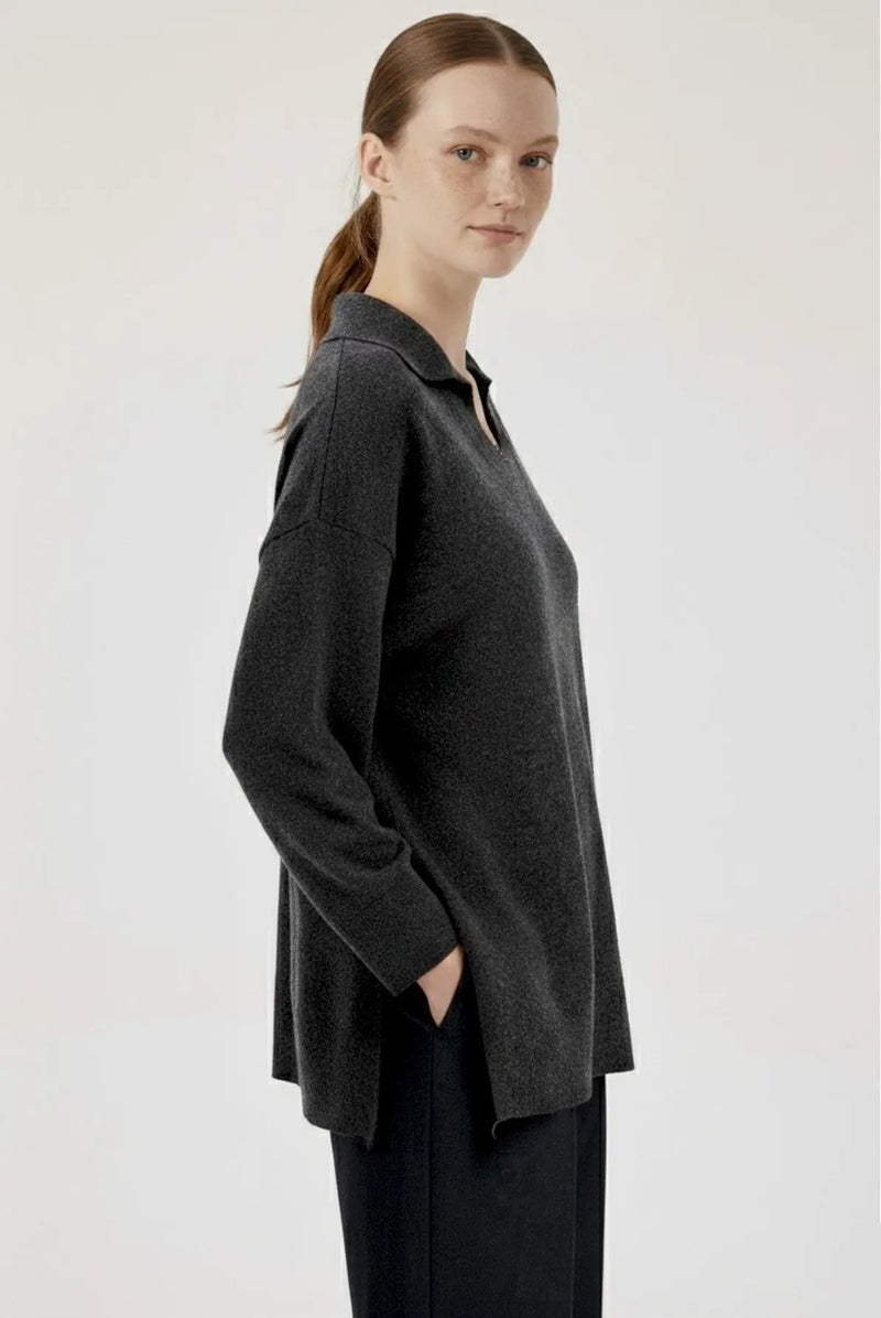 Koyu Gri Gömlek Yaka Kadın Kazak  Mısırlı 1951