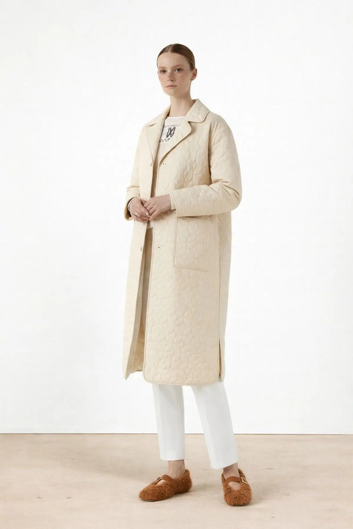 Ekru Kapitone Cep Detaylı Kadın Kaban  Mısırlı 1951