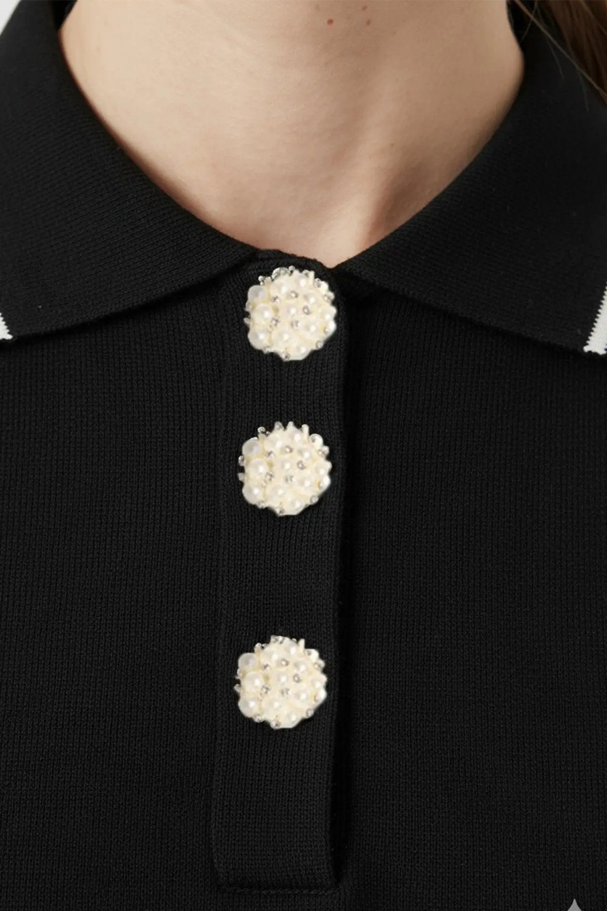 Siyah Ekru Polo Yaka Kısa Kollu Kadın Kazak  Mısırlı 1951