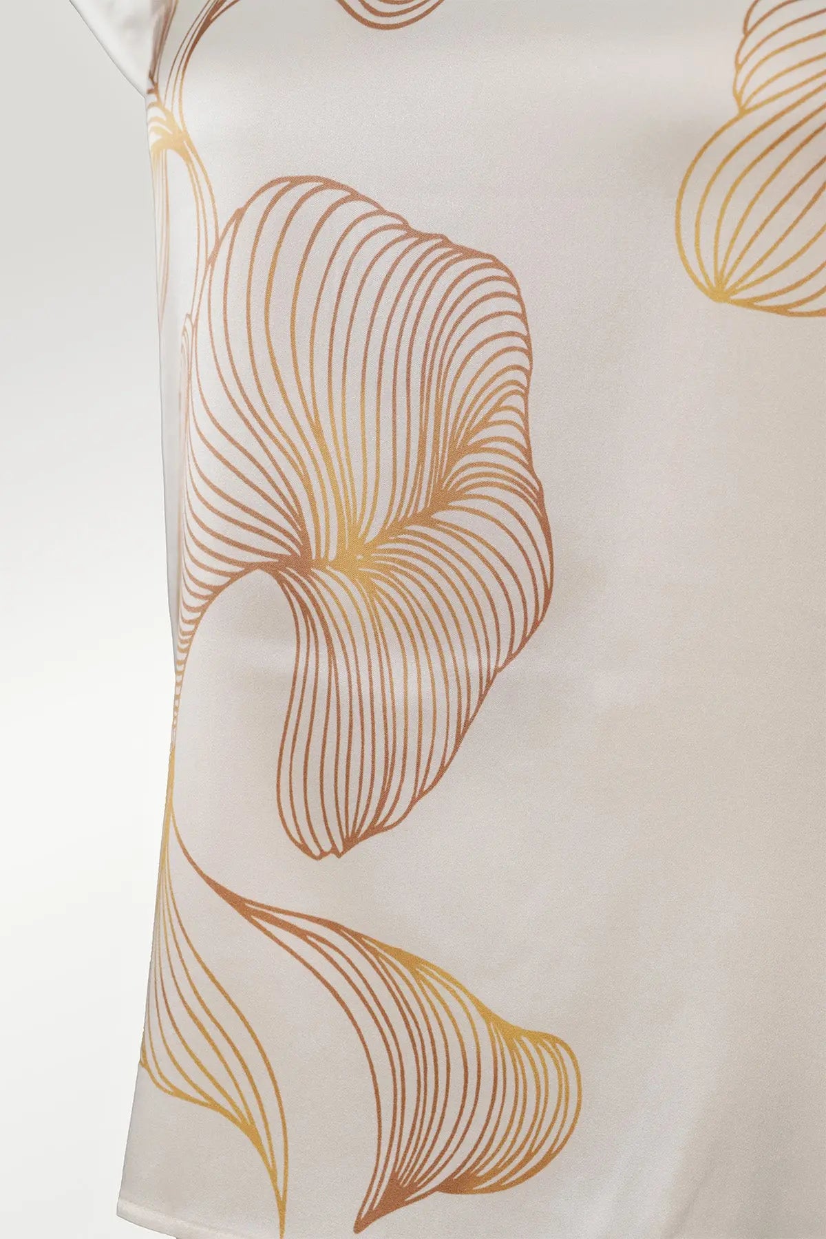 Ekru Soyut Desenli İpek Bluz  Mısırlı 1951