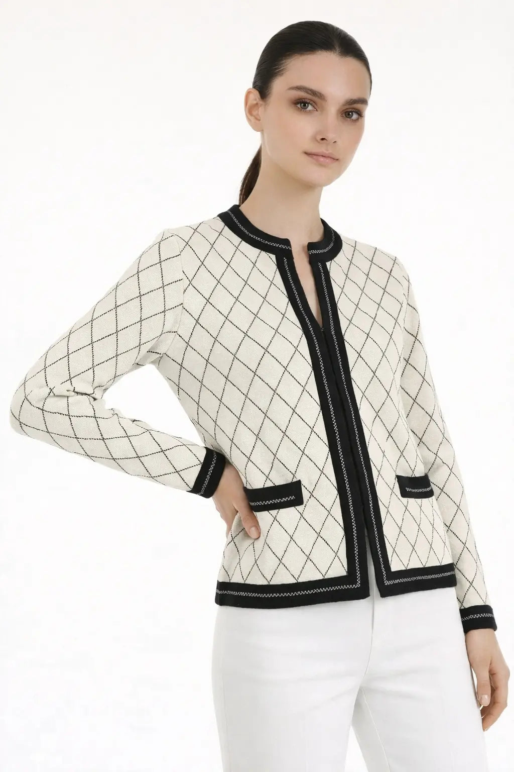 Ekru Siyah Baklava Desenli Kadın Ceket  Mısırlı 1951