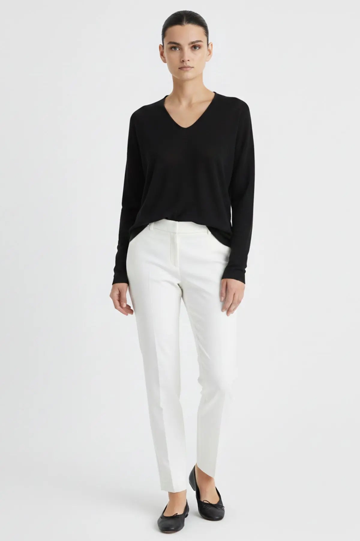 Siyah V Yaka Triko Kadın Kazak  Mısırlı 1951