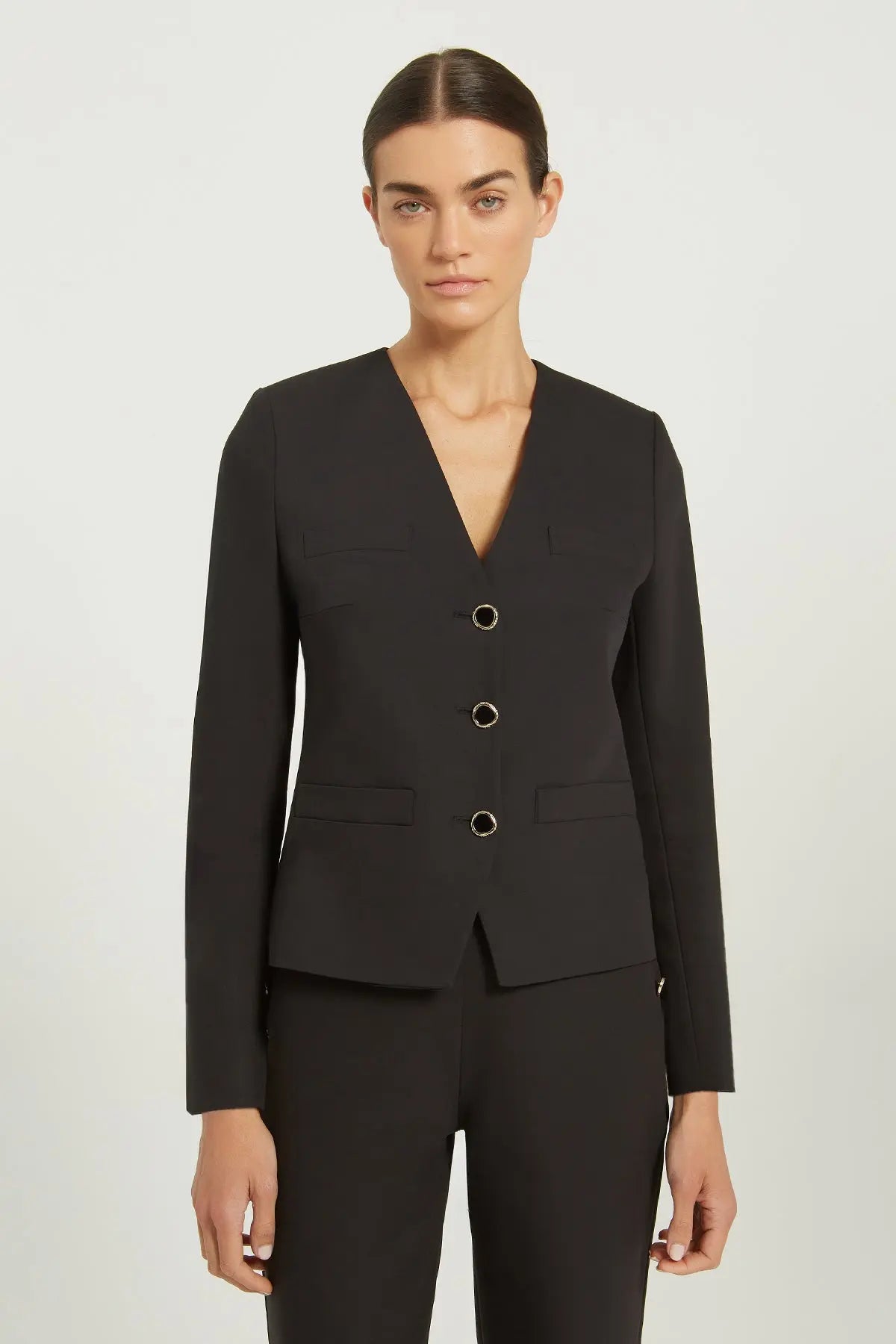 Siyah V Yaka Düğmeli Kadın Ceket  Mısırlı 1951