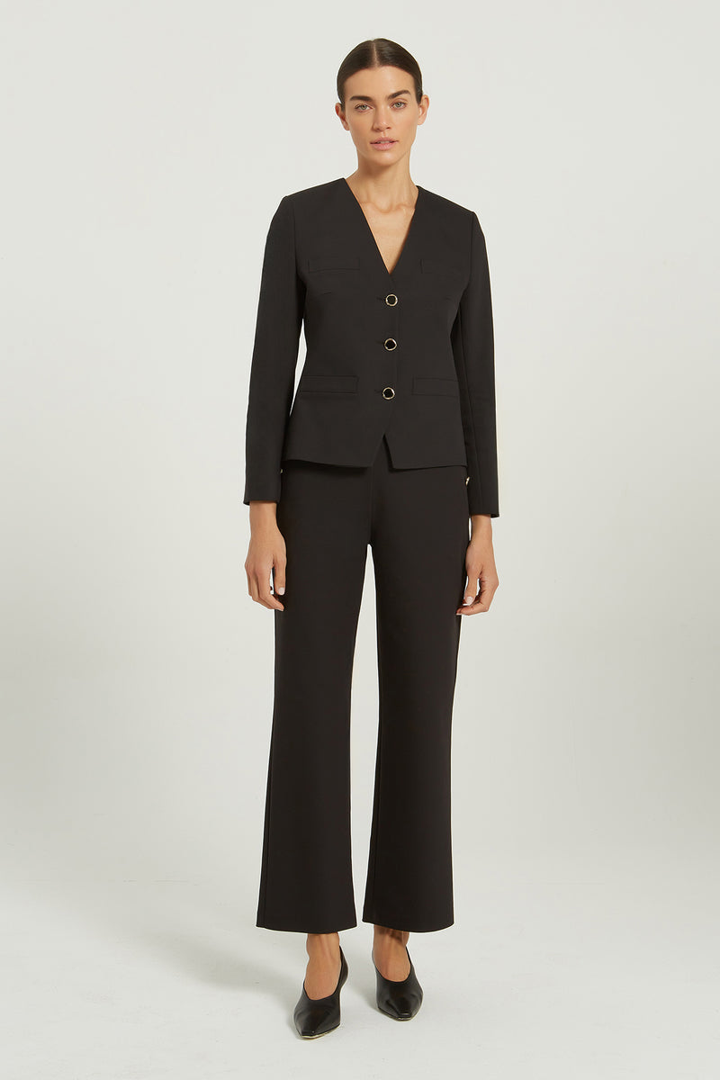 Siyah V Yaka Düğmeli Kadın Ceket