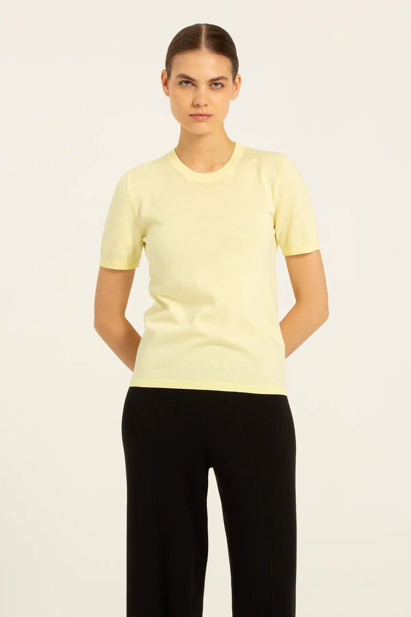 Açık Sarı Kısa Kollu Triko Kadın Tişört  Mısırlı 1951
