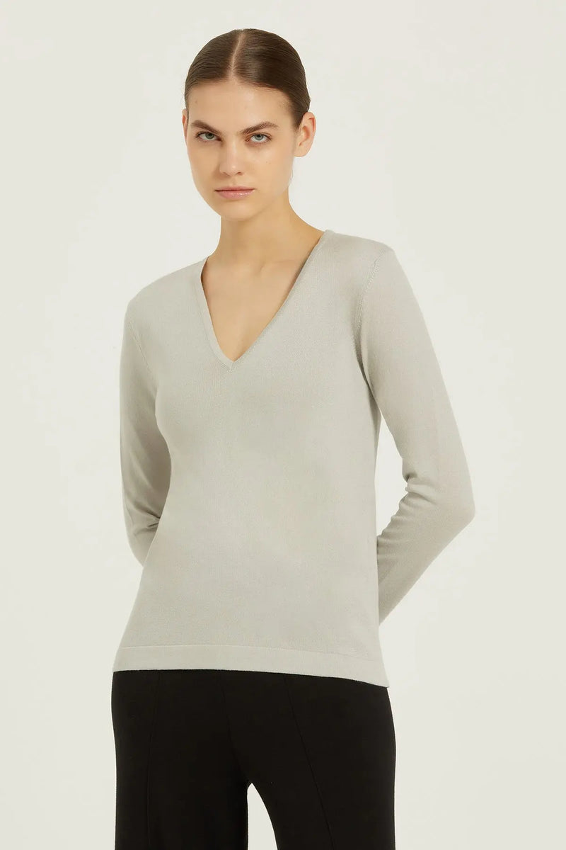 Açık Gri V Yaka Kadın Kazak  Mısırlı 1951