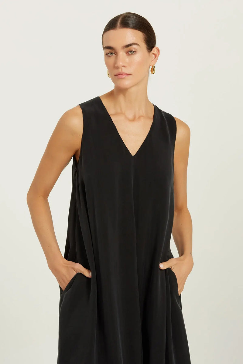 Siyah Cep Detaylı Kolsuz Uzun Elbise  Mısırlı 1951