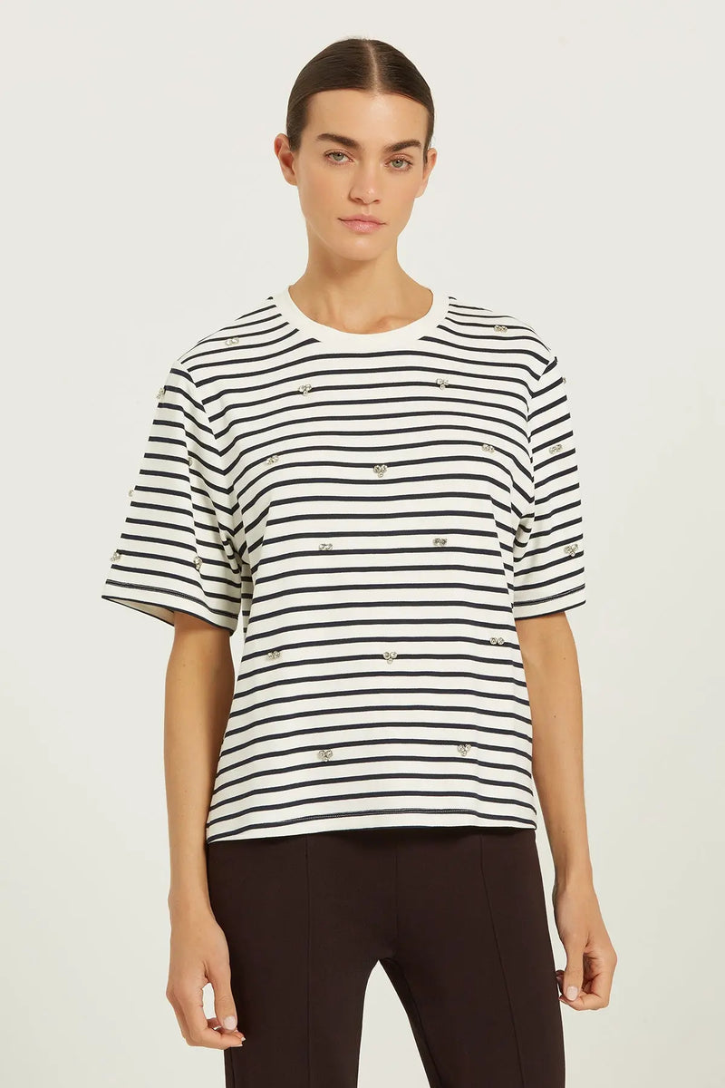 Ekru Lacivert Taş Detaylı Kadın Tişört