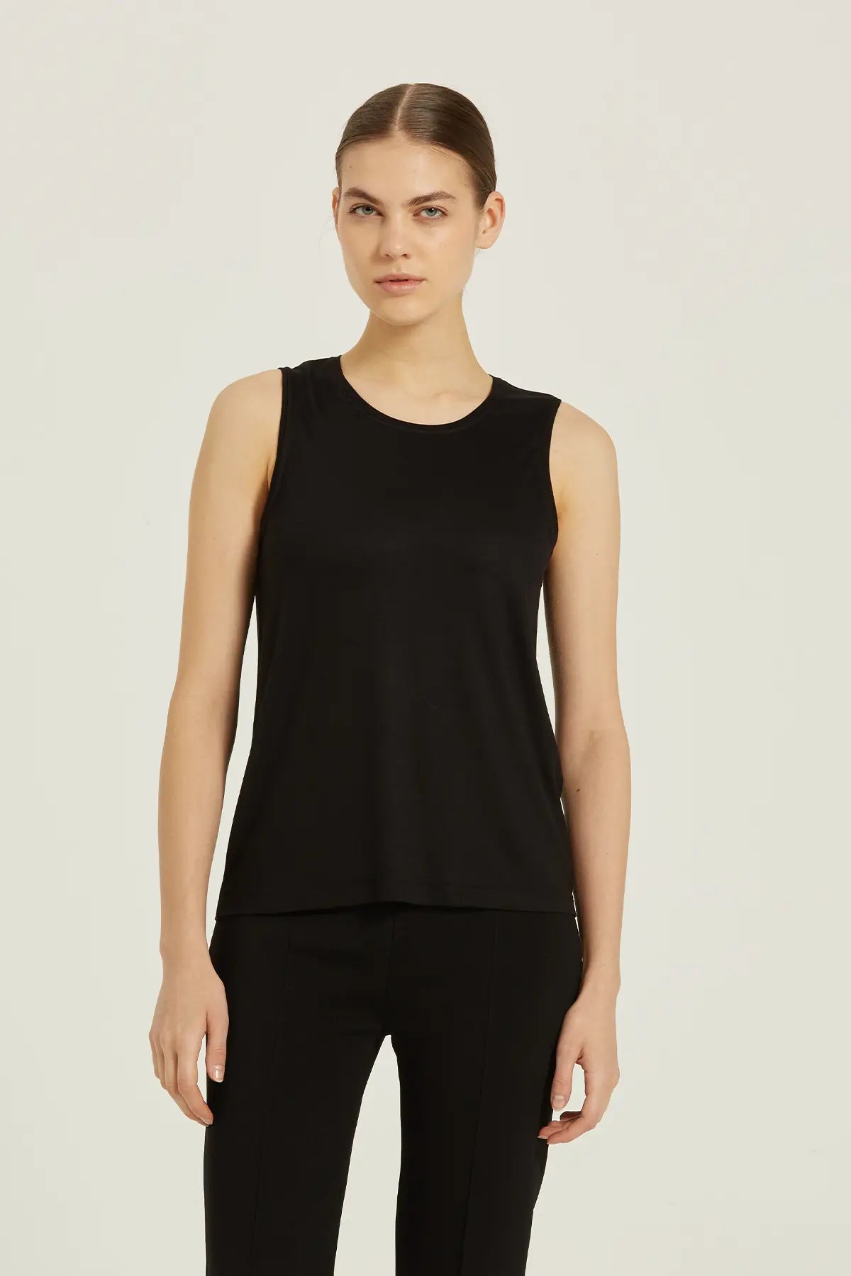 Siyah Bisiklet Yaka Örme Kadın Atlet  Mısırlı 1951