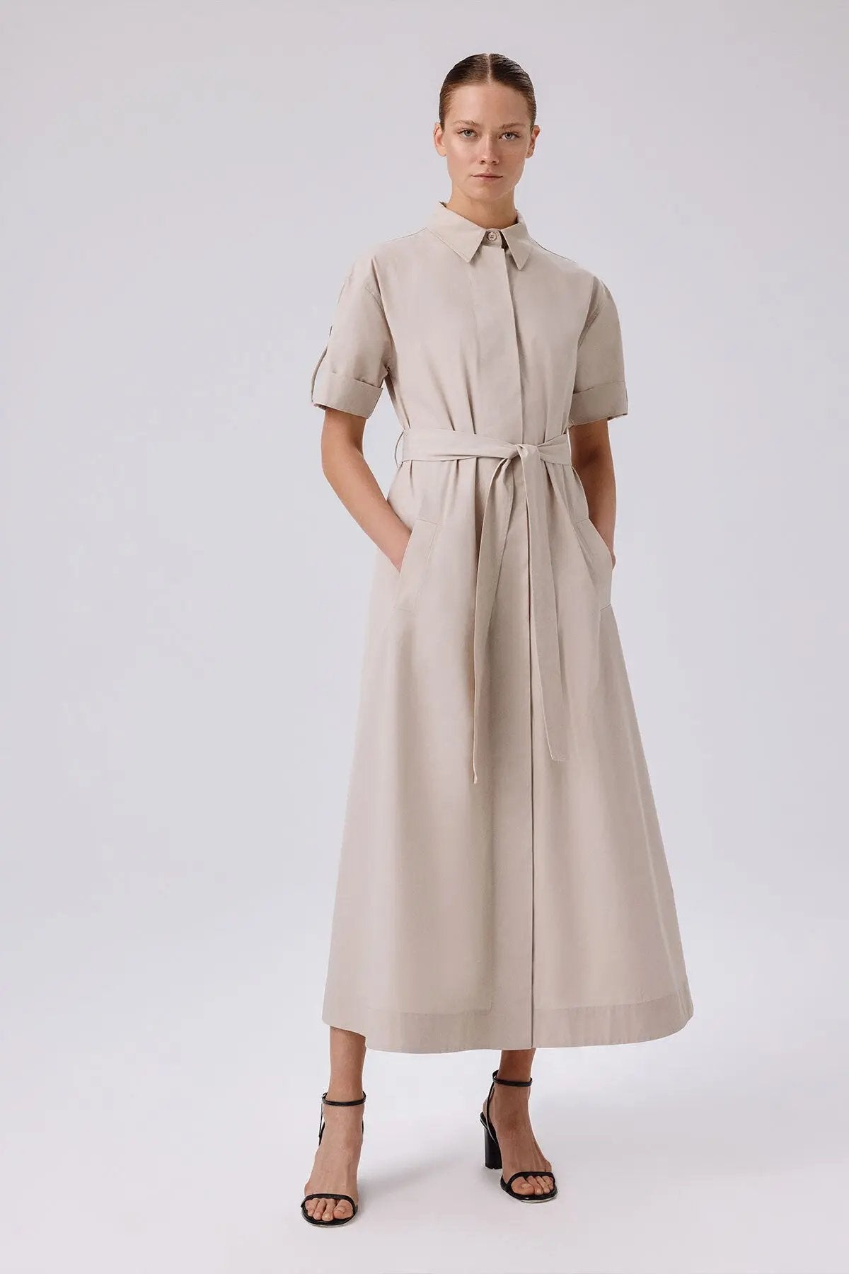 Açık Bej Gömlek Yaka Kısa Kollu Uzun Elbise  Mısırlı 1951