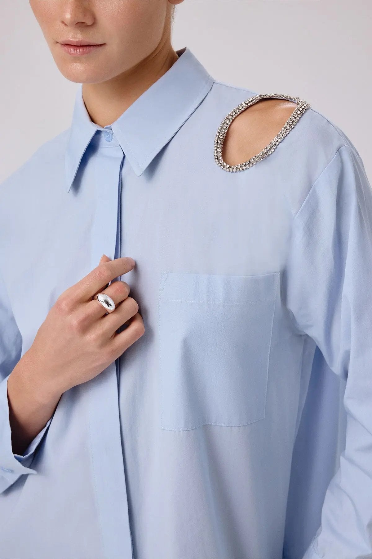 Bebe Mavi Taş İşlemeli Oversize Kadın Gömlek  Mısırlı 1951