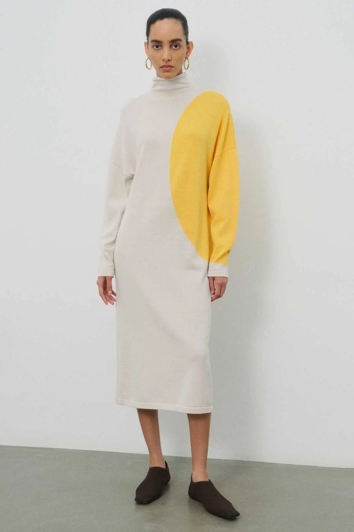 Boğazlı Ekru Elbise  Mısırlı 1951