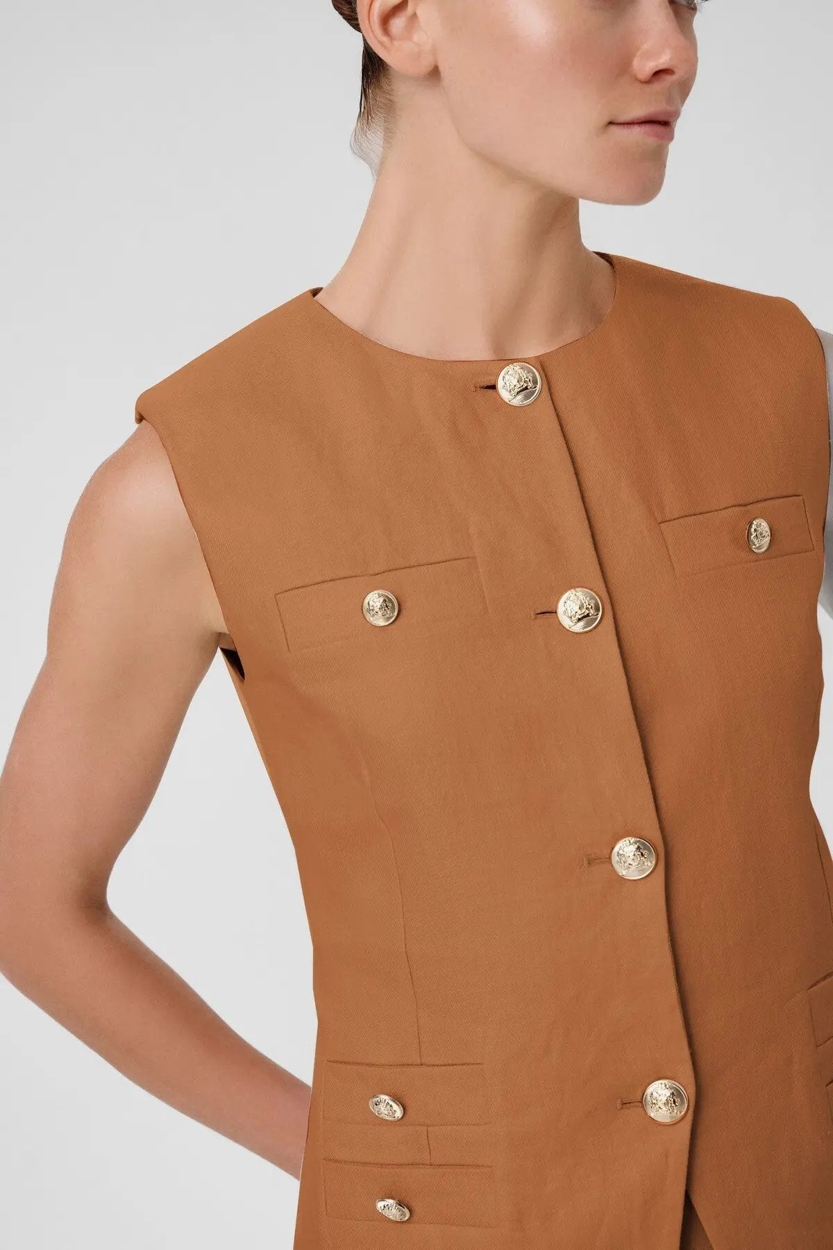 Camel Gold Düğmeli Cep Detaylı Kadın Yelek  Mısırlı 1951