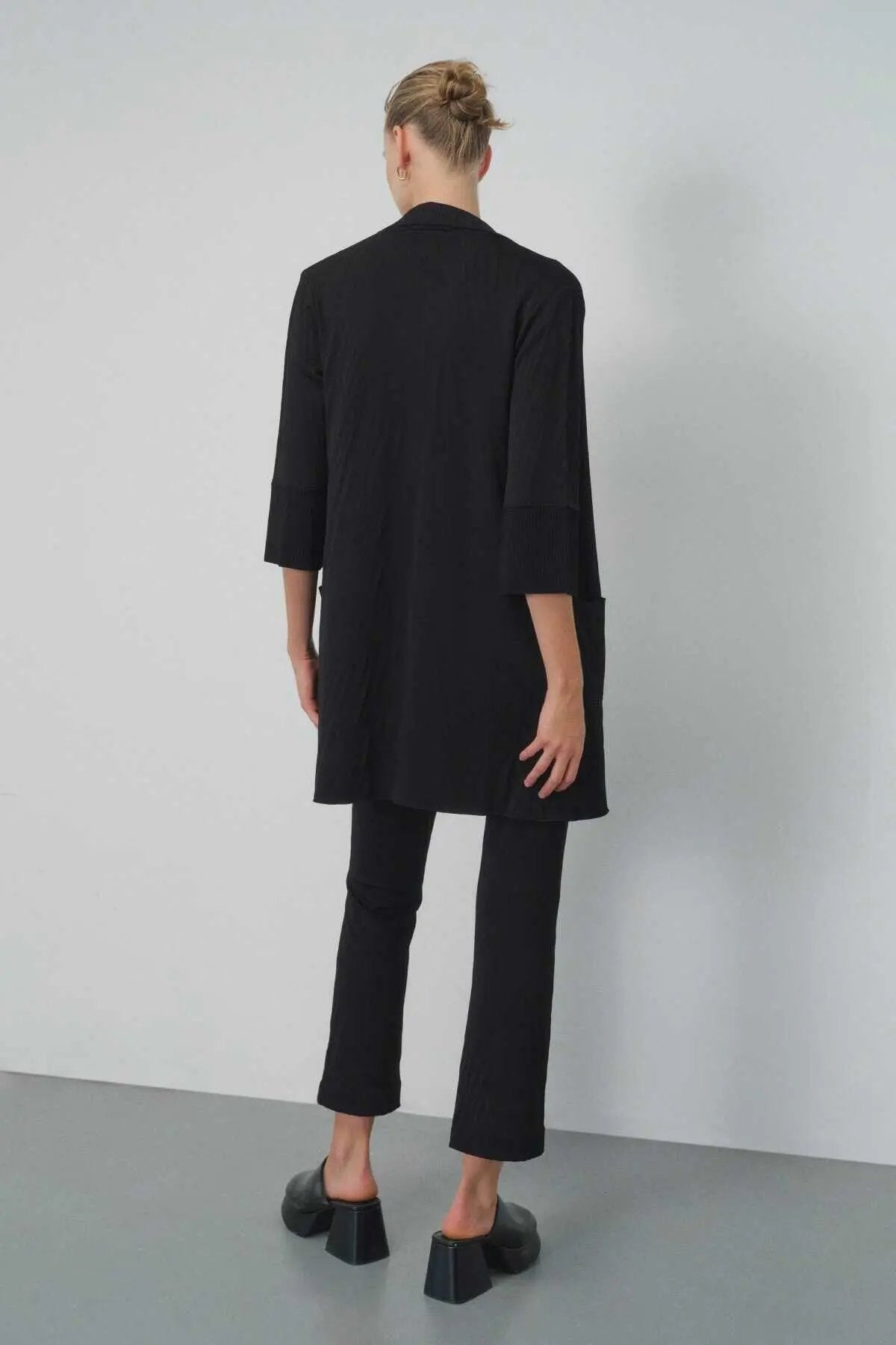 Siyah Desenli Kadın Hırka  Mısırlı 1951